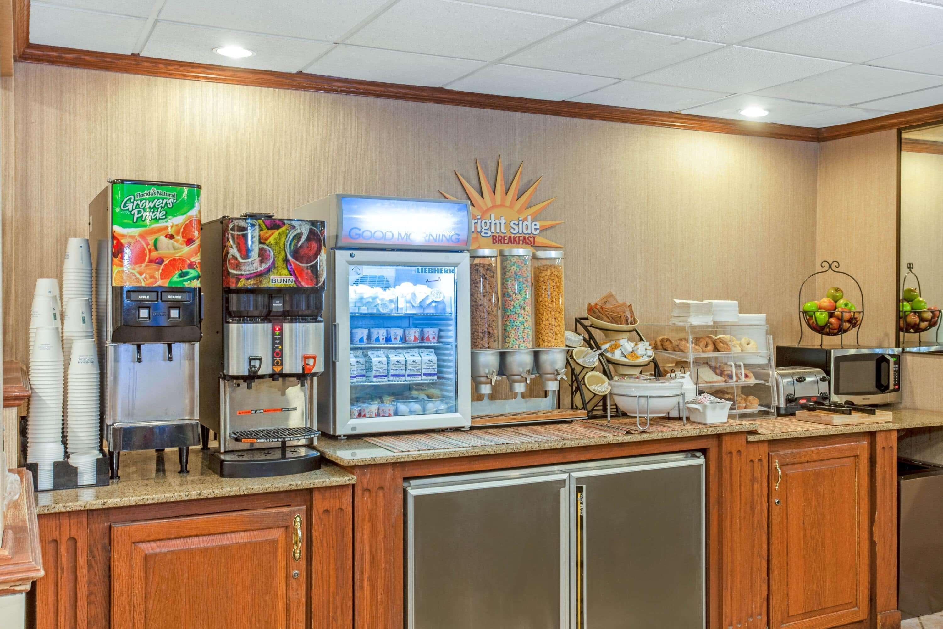 La Quinta By Wyndham Milwaukee Airport /