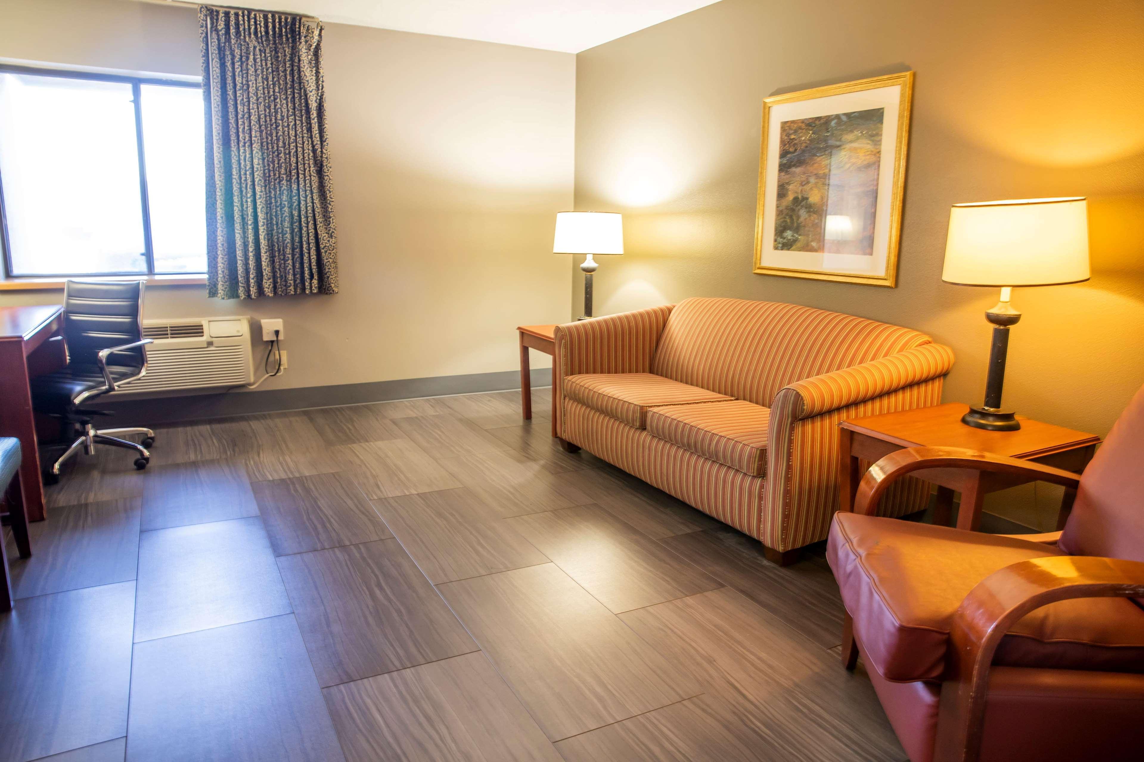 Hotel La Quinta By Wyndham Milwaukee Airport /