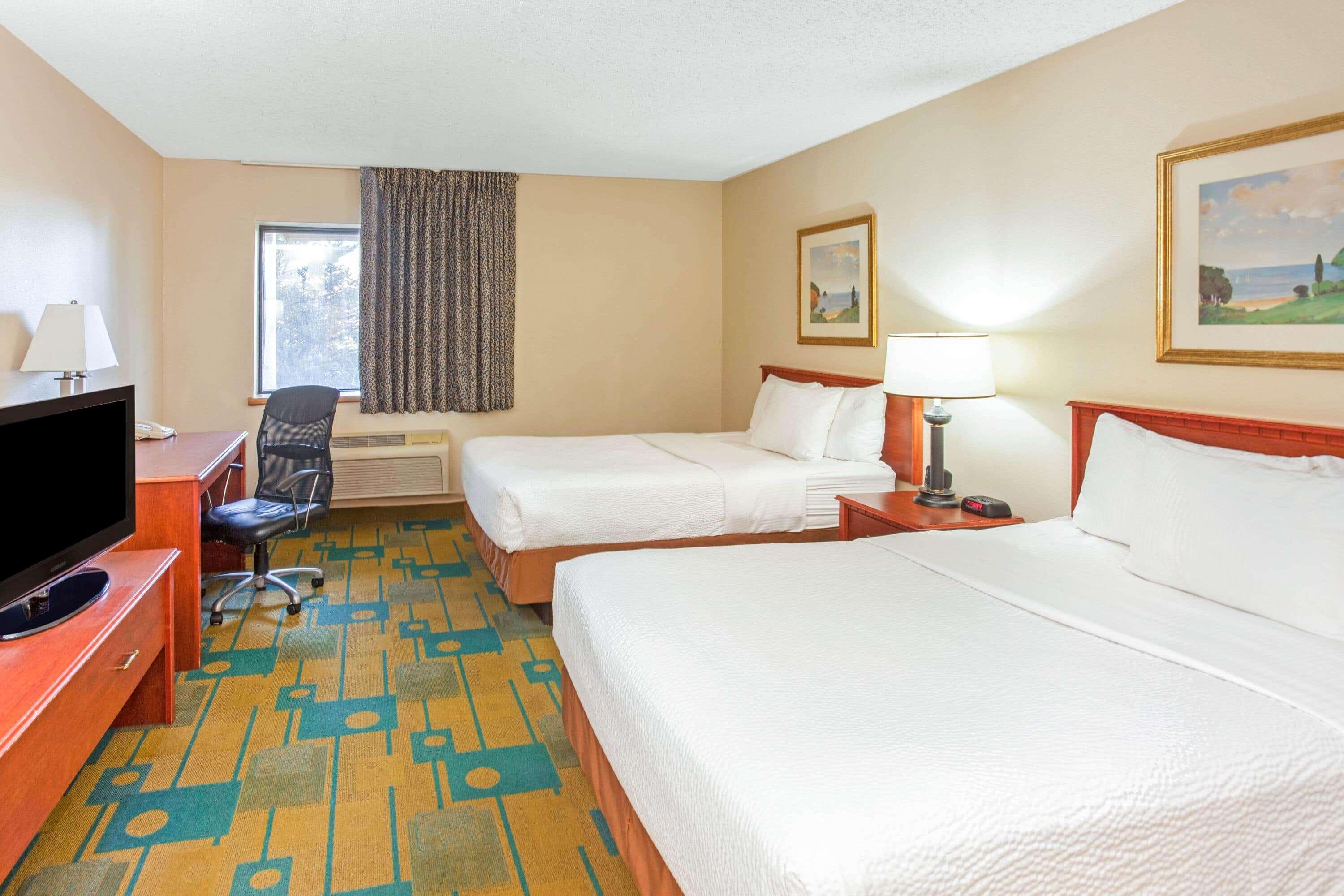 La Quinta By Wyndham Milwaukee Airport / 3*